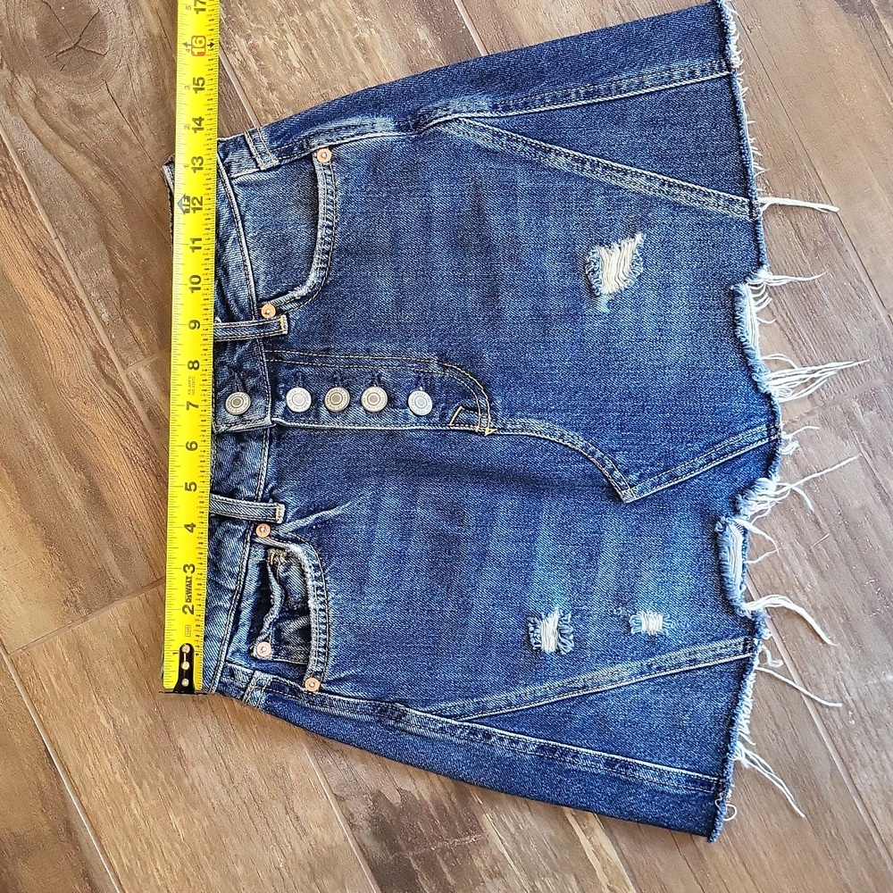 We the Free Distressed Button Fly Raw Hem Denim Jean Mini Skirt, Size XS/26 - Picture 3 of 6
